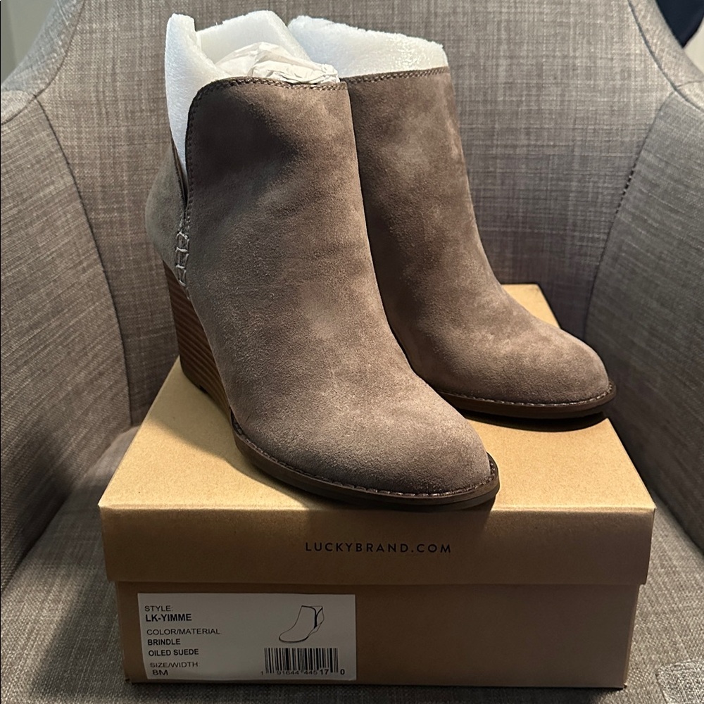 Brand New Lucky Brand Yimme Wedge Heel Boot SZ 8